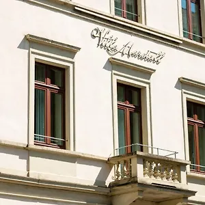 hotel-villa-marstall.hotelsheidelberg.net/